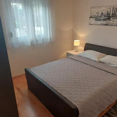 Guest house Filip Trogir