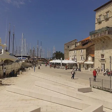 Guest house Filip Trogir